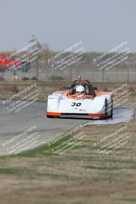 media/Oct-25-2025-CalClub SCCA (Sat) [[34c778dfbe]]/Group 5/Qualifying/